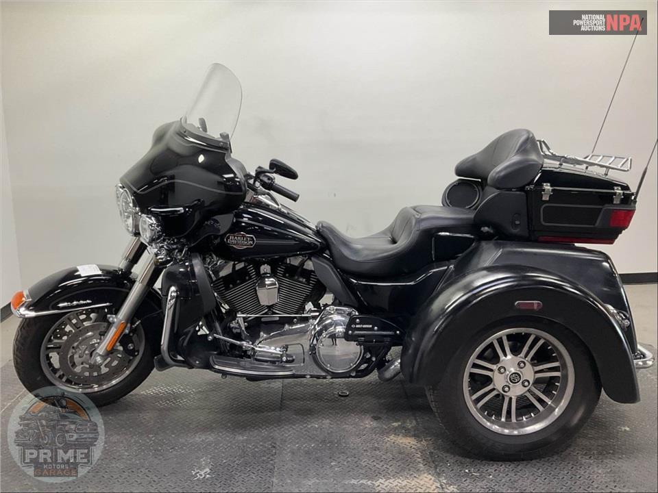 2013 Harley-Davidson FLHTCUTG TRIGLIDE UL CLSC — фото 3