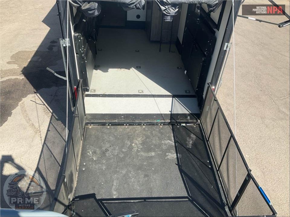 2021 Vengeance By Forest River M-4007V - ROGUE ARMORED TOY HAULER TOY HAULER SERIES — фото 23