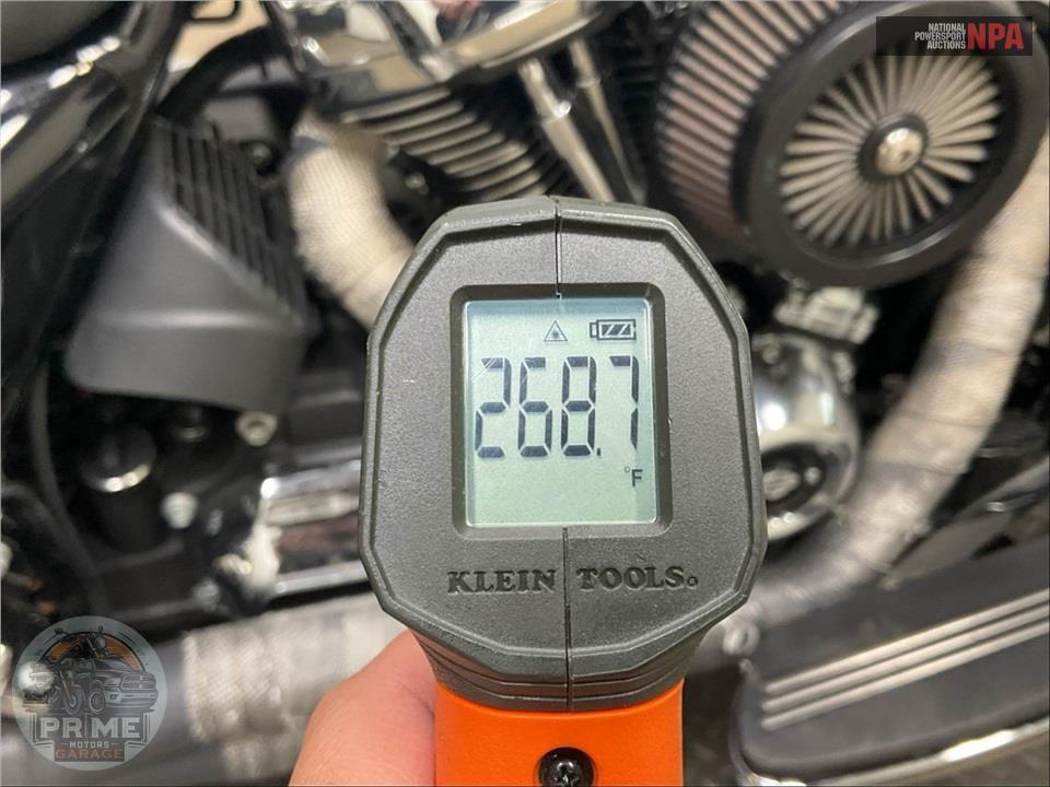 2017 Harley-Davidson FLTRX ROAD GLIDE — фото 8