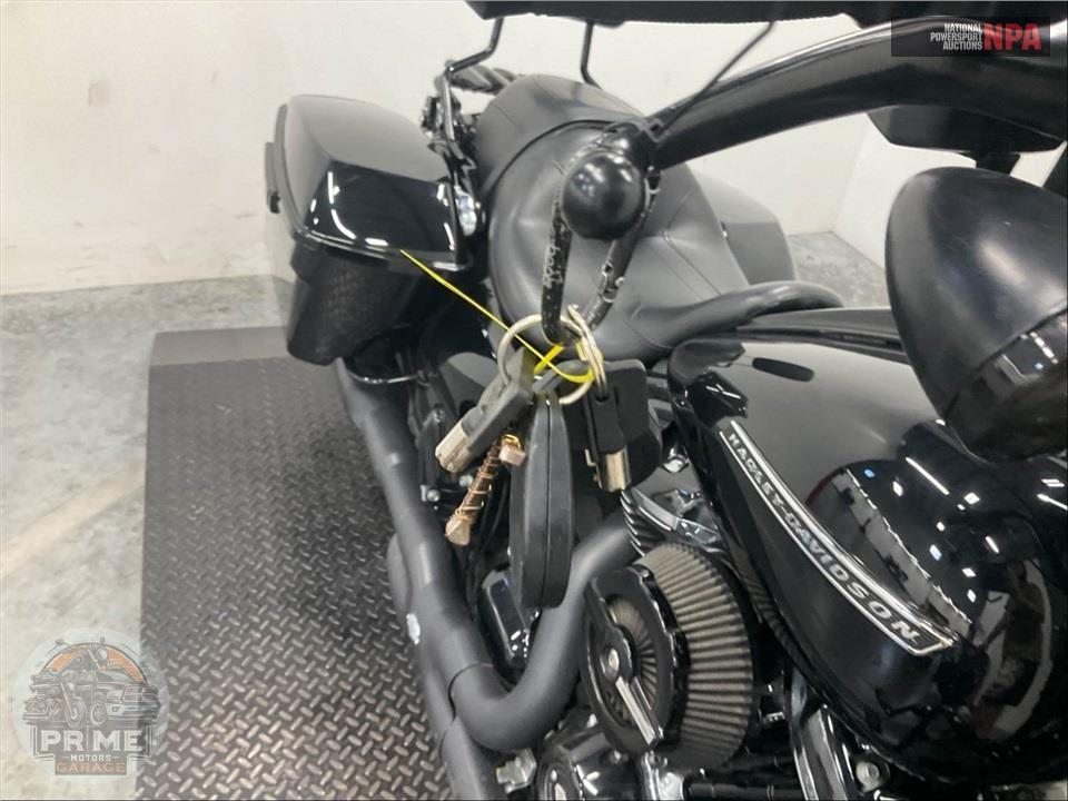 2017 Harley-Davidson FLHRXS ROAD KING SPECIAL — фото 11