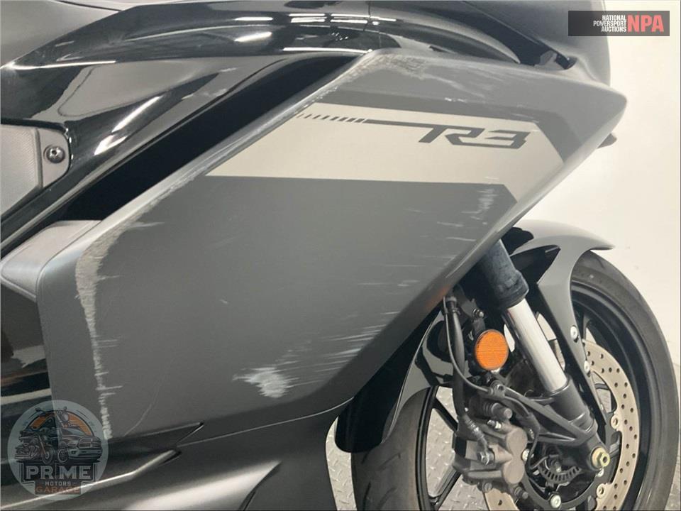 2025 Yamaha YZF-R3 — фото 15