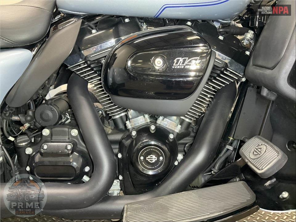 2025 Harley-Davidson FLHTCUTG TRI GLIDE ULTRA CLASSIC — фото 6