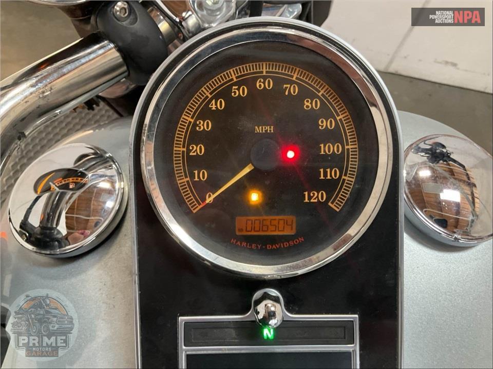 2011 Harley-Davidson FLSTFB FAT BOY LO — фото 5