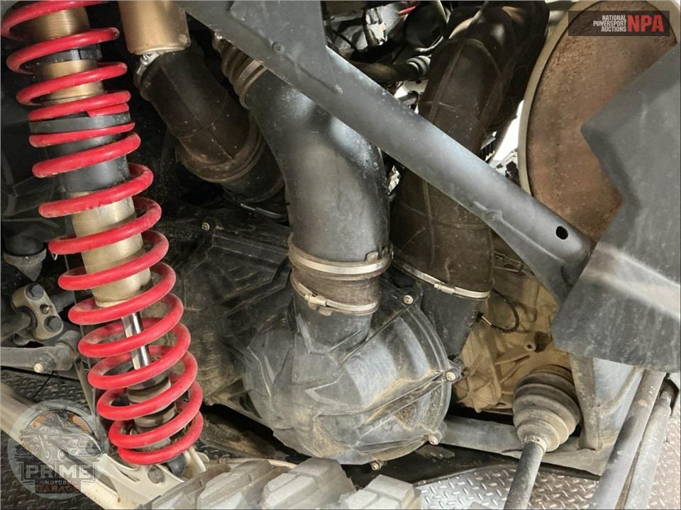 2024 Can-Am MAVERICK X3 MAX DS TURBO (RED AND SILVER) — фото 9