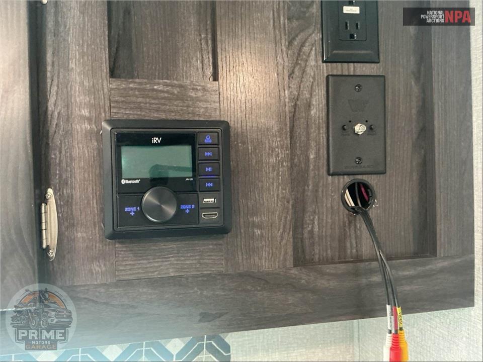 2020 Kodiak By Dutchmen M-227BH - ULTRA LITE SERIES — фото 15