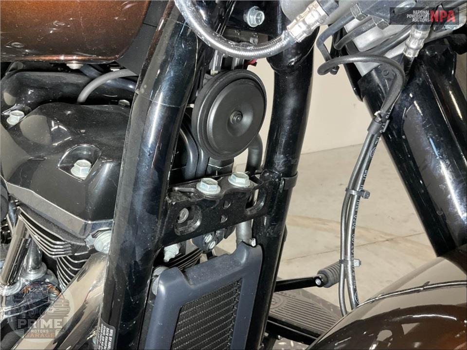 2019 Harley-Davidson FLHCS HERITAGE CLASSIC 114 — фото 12