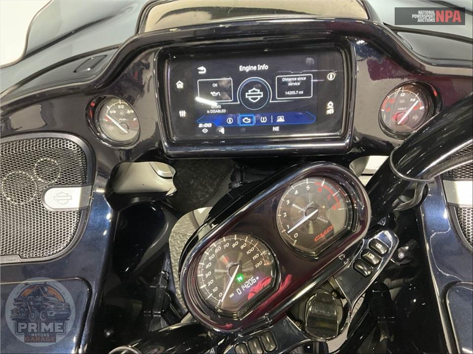 2022 Harley-Davidson FLTRXSE CVO ROAD GLIDE — фото 5
