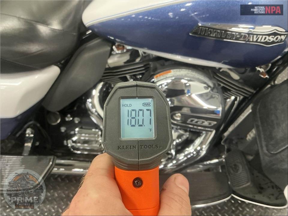 2015 Harley-Davidson FLHTCU ULTRA CLASSIC ELECTRA GLIDE — фото 8