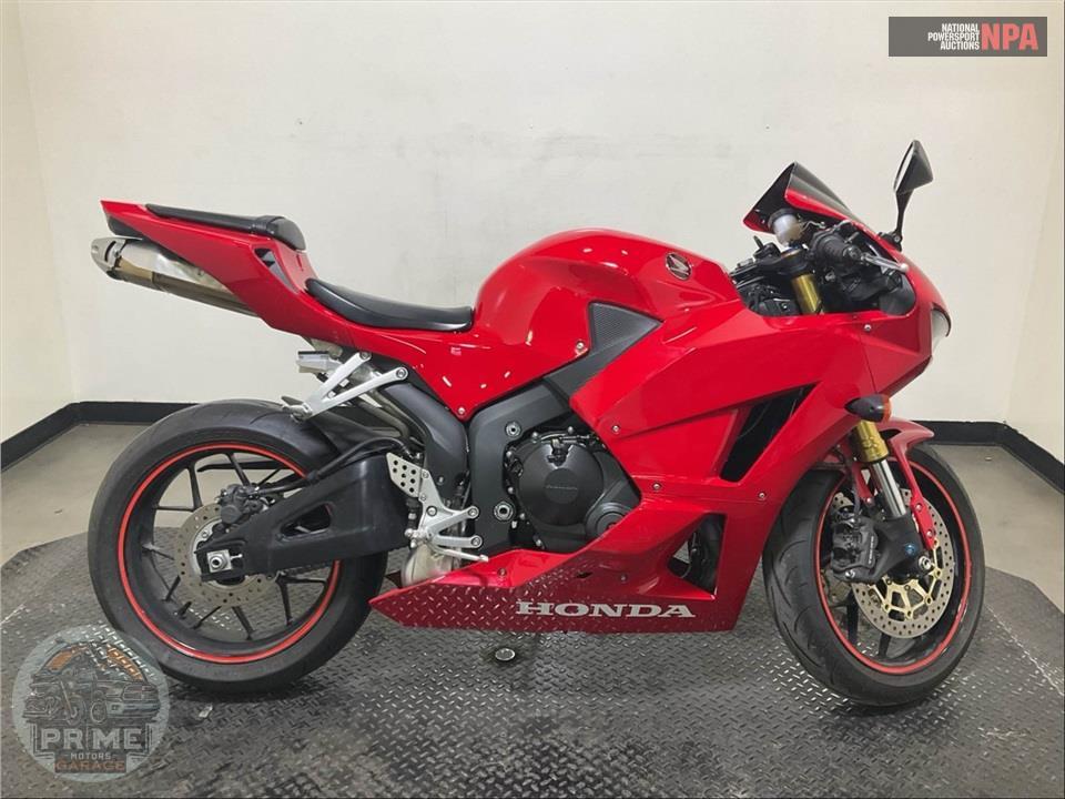 2024 Honda CBR600RR — фото 1
