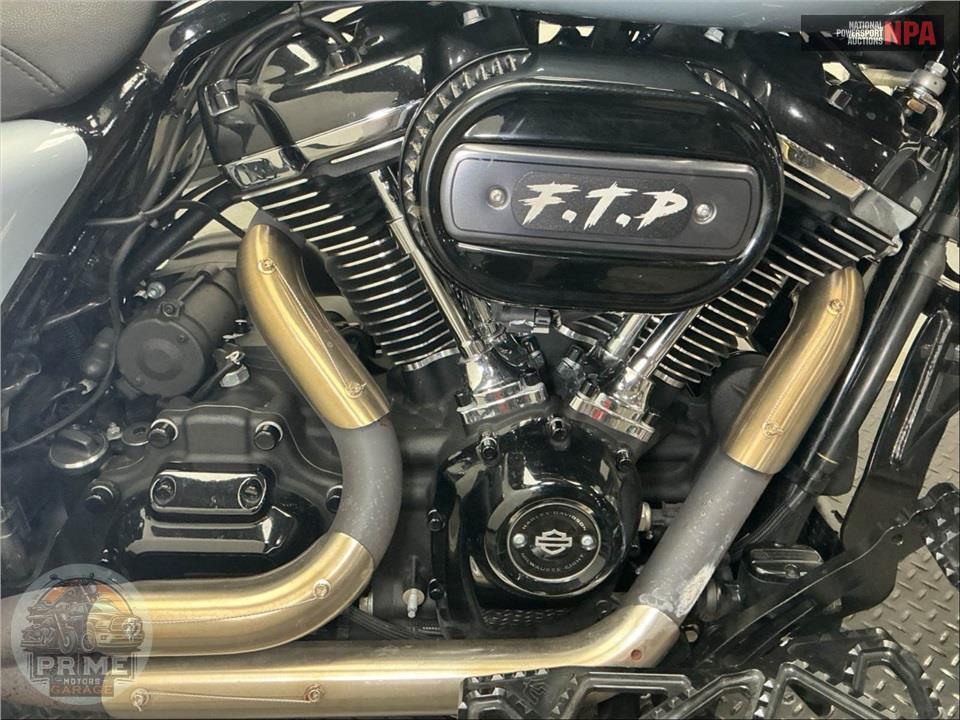 2023 Harley-Davidson FLTRXS ROAD GLIDE SPECIAL — фото 6