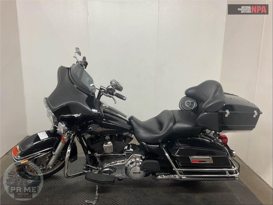2012 Harley-Davidson FLHTC ELECTRA GLIDE CLSC — фото 3