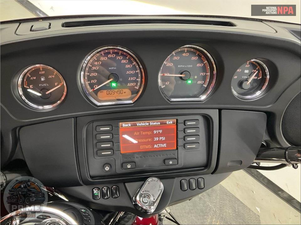 2015 Harley-Davidson FLHTCU ULTRA CLASSIC ELECTRA GLIDE — фото 5