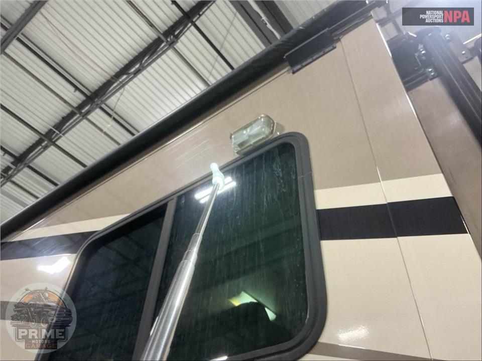 2006 Mandalay Coach M-39A WORKHORSE 330HP - PRESIDIO SERIES — фото 59