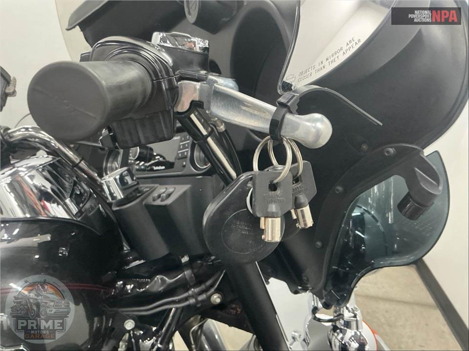 2008 Harley-Davidson FLHTCU ULTRA CLASSIC ELECTRA GLIDE — фото 12