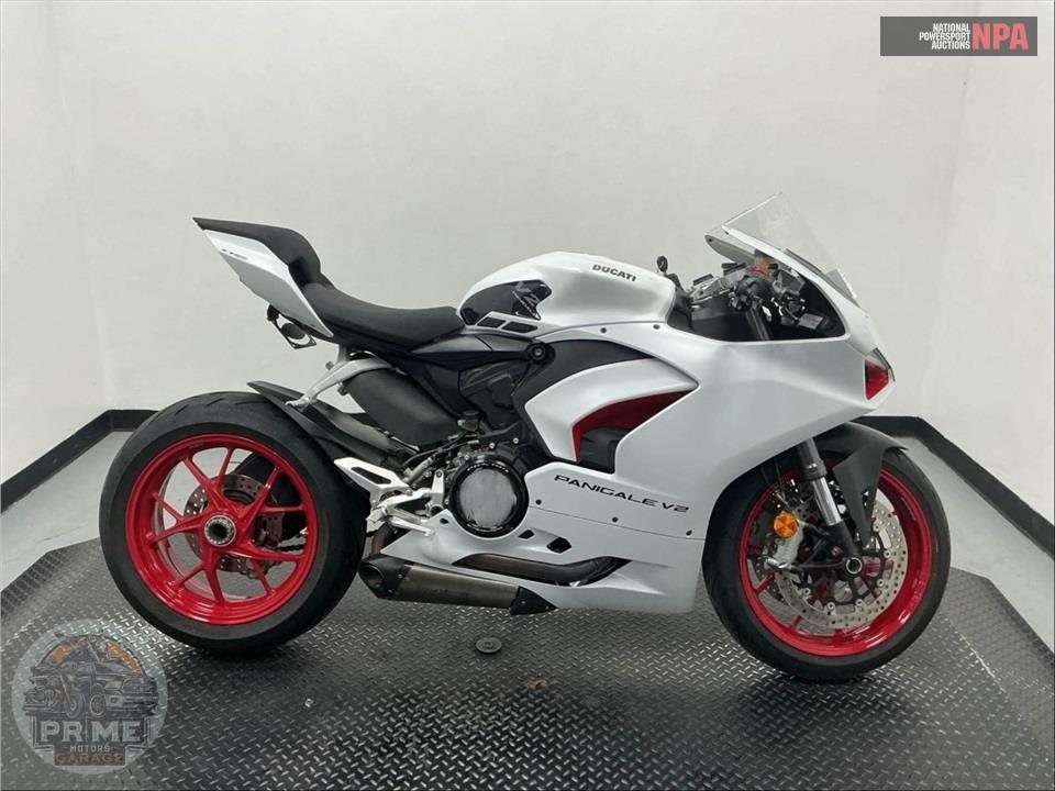 2021 DUCATI PANIGALE V2