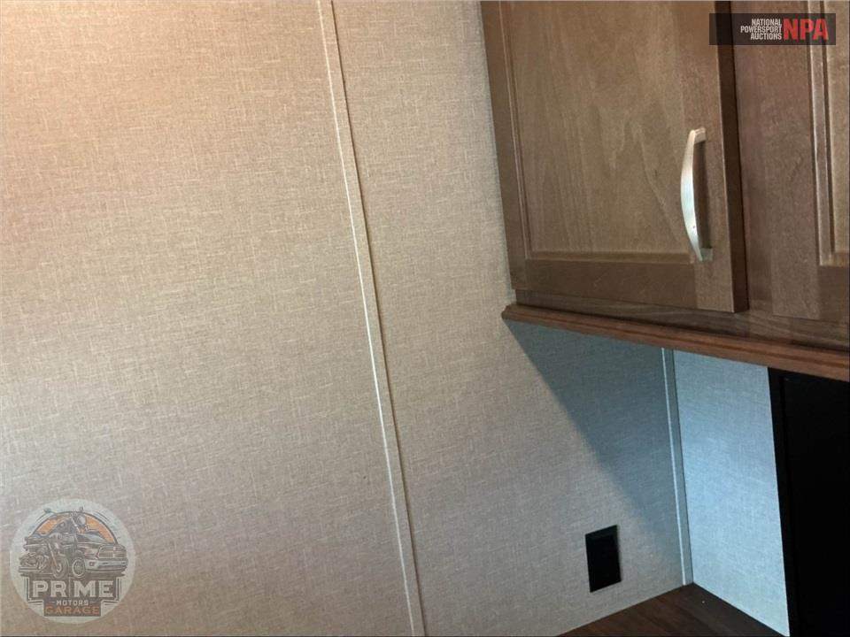 2017 Keystone Rv M-370 BR - MONTANA HIGH COUNTRY FIFTH WHEEL SERIES — фото 14