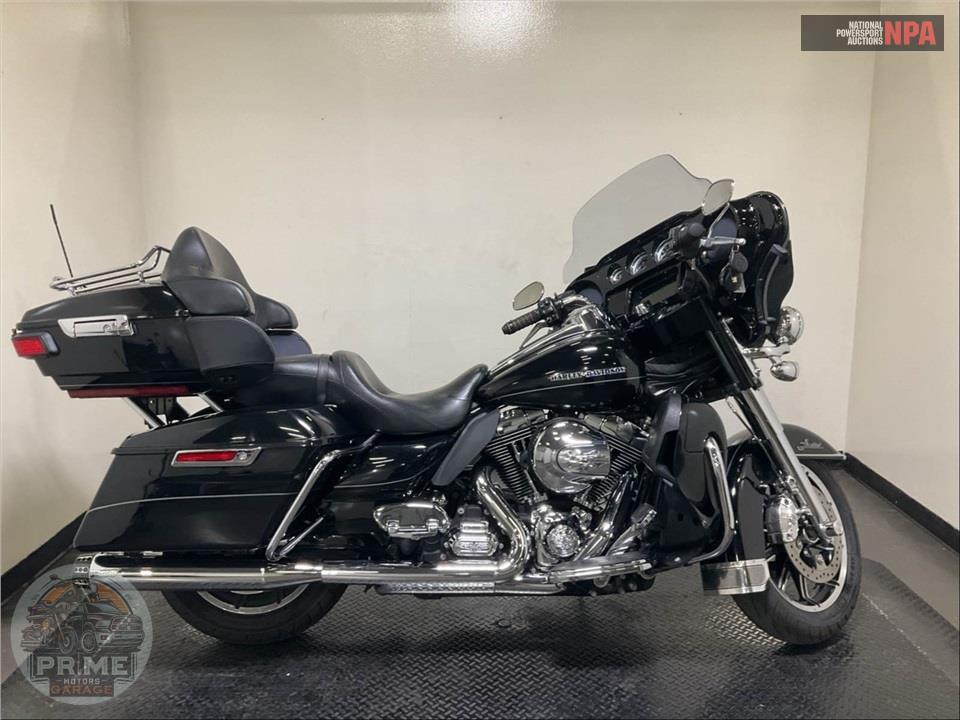2015 Harley-Davidson FLHTK ELECTRA GLIDE ULTRA LIMITED — фото 1