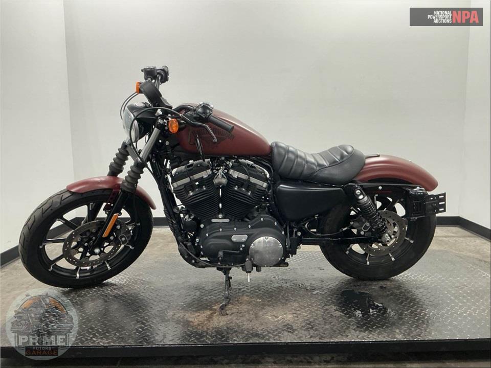 2017 Harley-Davidson XL883N IRON — фото 3