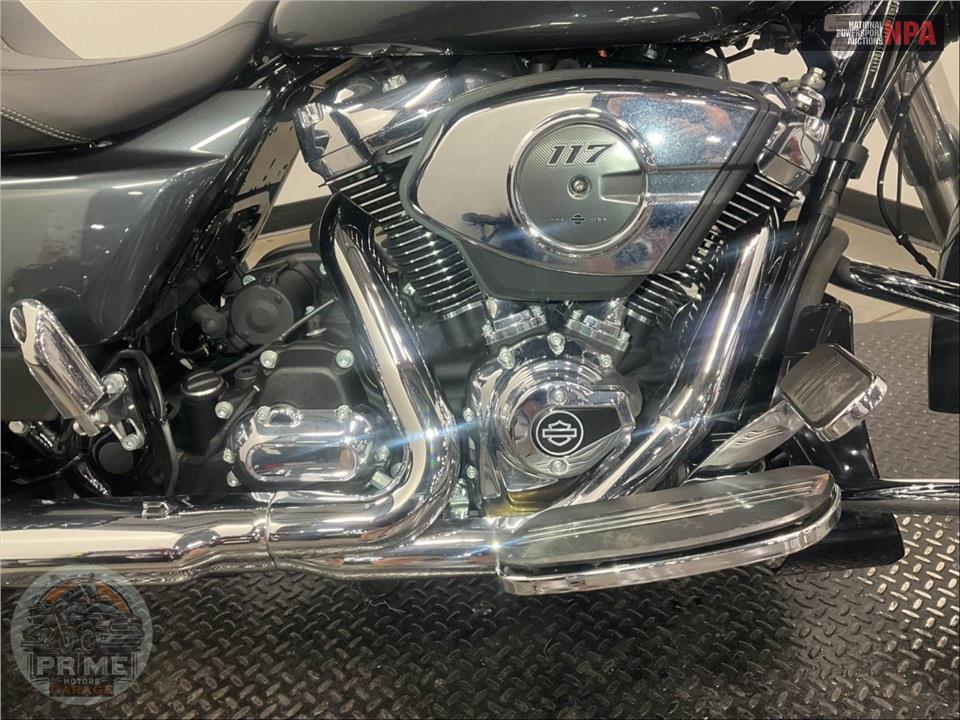 2025 Harley-Davidson FLHX STREET GLIDE — фото 6