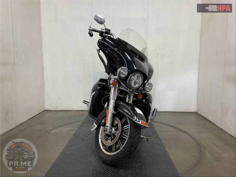 2016 Harley-Davidson FLHTCU ULTRA CLASSIC ELECTRA GLIDE — фото 2