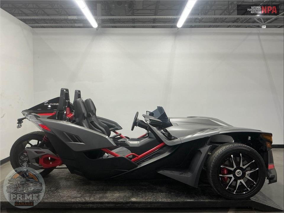 2024 Polaris SLINGSHOT R AUTODRIVE — фото 1