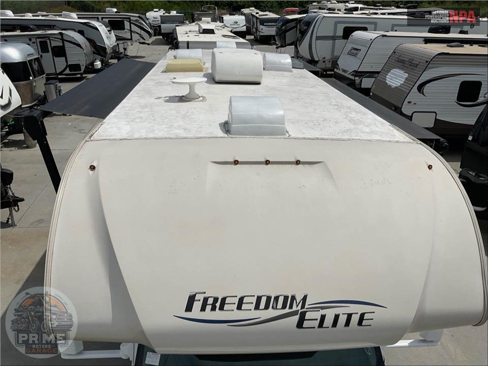 2017 Thor Motor Coach M-29FE E450-V10 - FREEDOM ELITE SERIES — фото 48