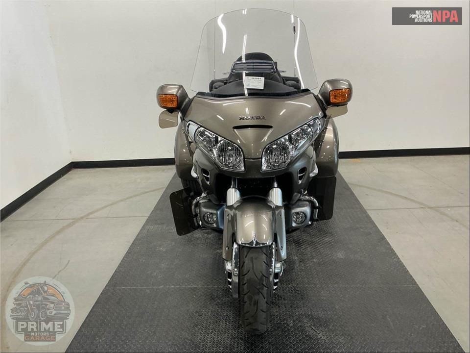 2008 Honda GL1800HPNM8 GOLDWING — фото 2
