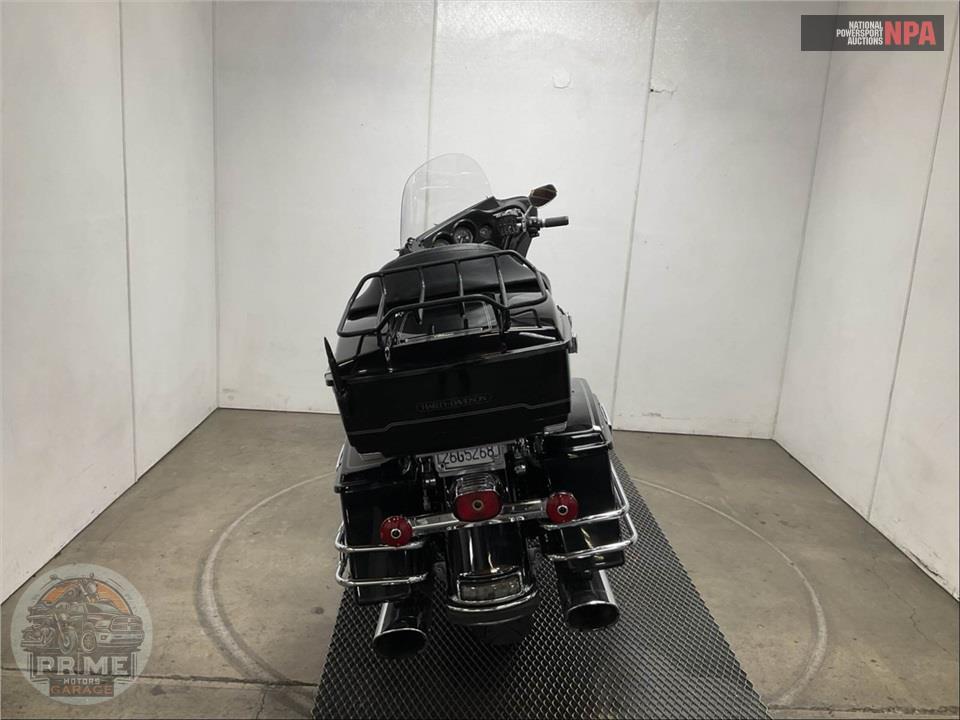 2011 Harley-Davidson FLHTC ELECTRA GLIDE CLSC — фото 4