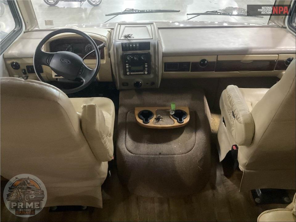2009 Bounder M-35H FORD 362HP — фото 13
