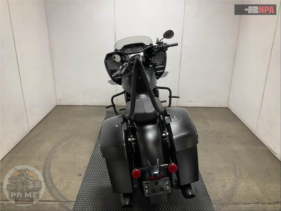 2023 Indian Motorcycle CHALLENGER DARK HORSE (SMOKE) — фото 4