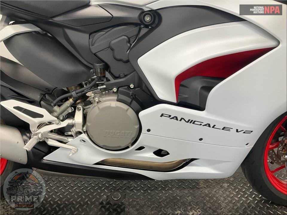 2023 Ducati PANIGALE V2 — фото 6