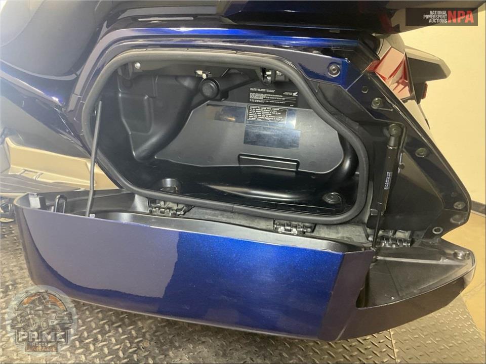 2018 Honda GL1800D GOLDWING TOUR DCT (BLUE) — фото 24