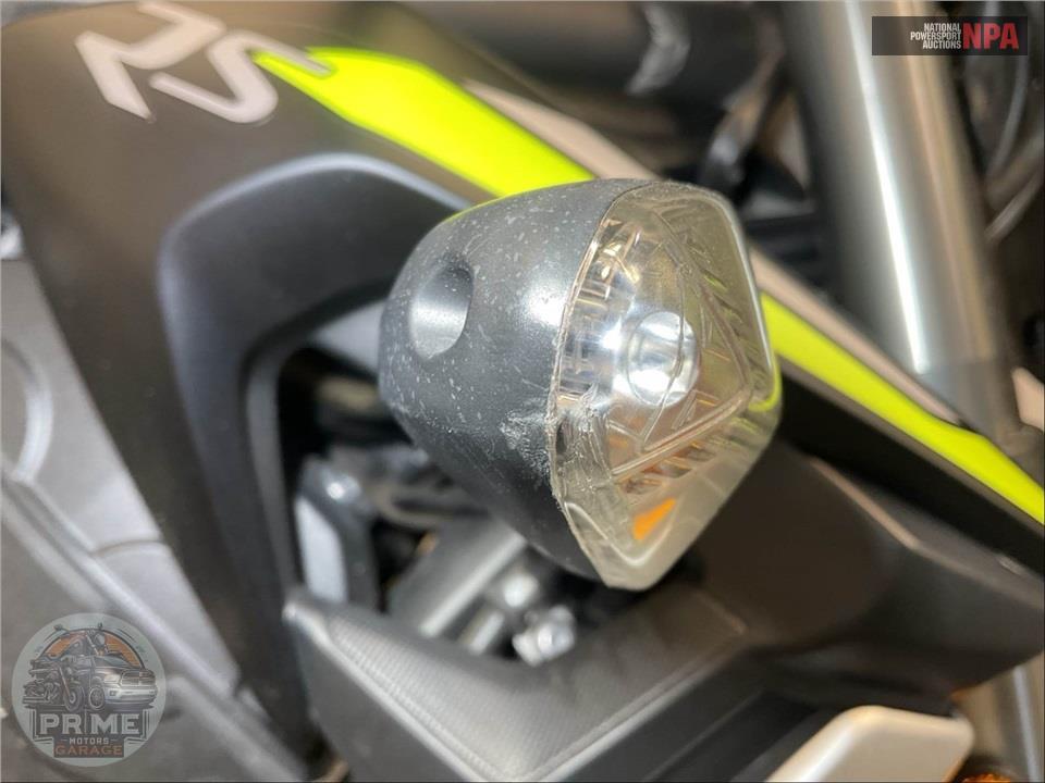 2022 Triumph STREET TRIPLE 765 RS (SILVER) — фото 24