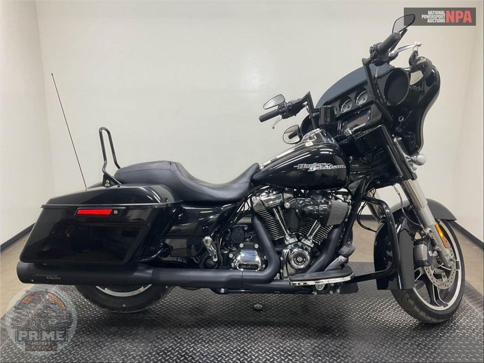 2017 Harley-Davidson FLHXS STREET GLIDE SPECIAL — фото 1