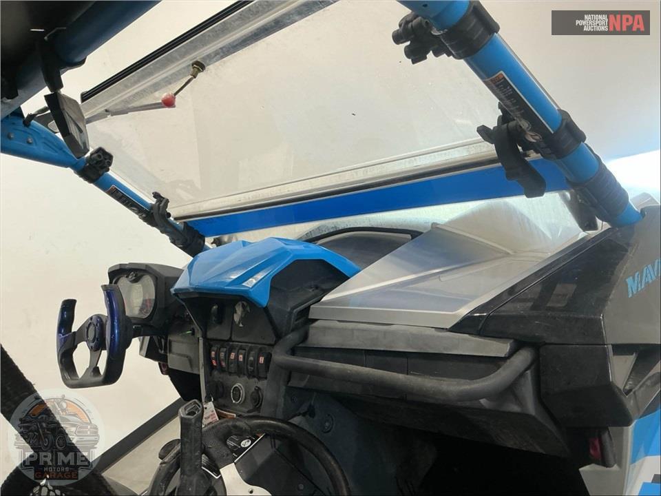 2017 Can-Am MAVERICK MAX 1000R X MR (HYPER SILVER, BLACK & OCTANE BLUE) — фото 38