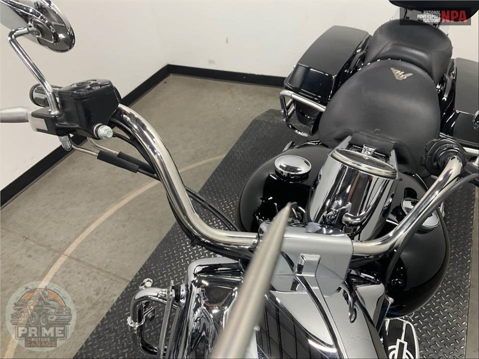 2006 Harley-Davidson FLHRI ROAD KING — фото 13