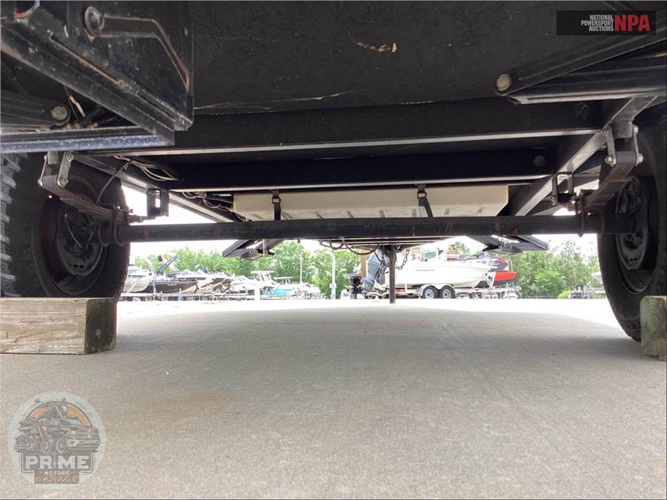 2023 Coachmen By Forest River M-12.0TD XL - CLIPPER SERIES — фото 33