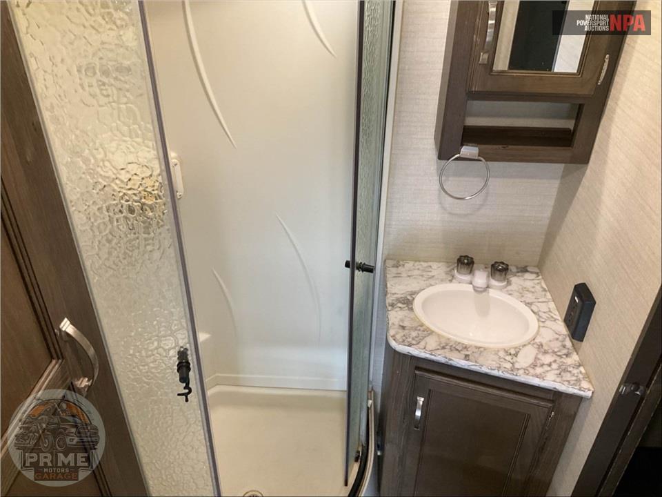 2018 Keystone Rv M-31 BKPR - BULLET PREMIER SERIES — фото 16