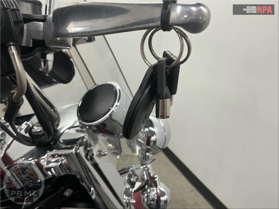2005 Harley-Davidson FLHRCI ROAD KING CLASSIC — фото 11