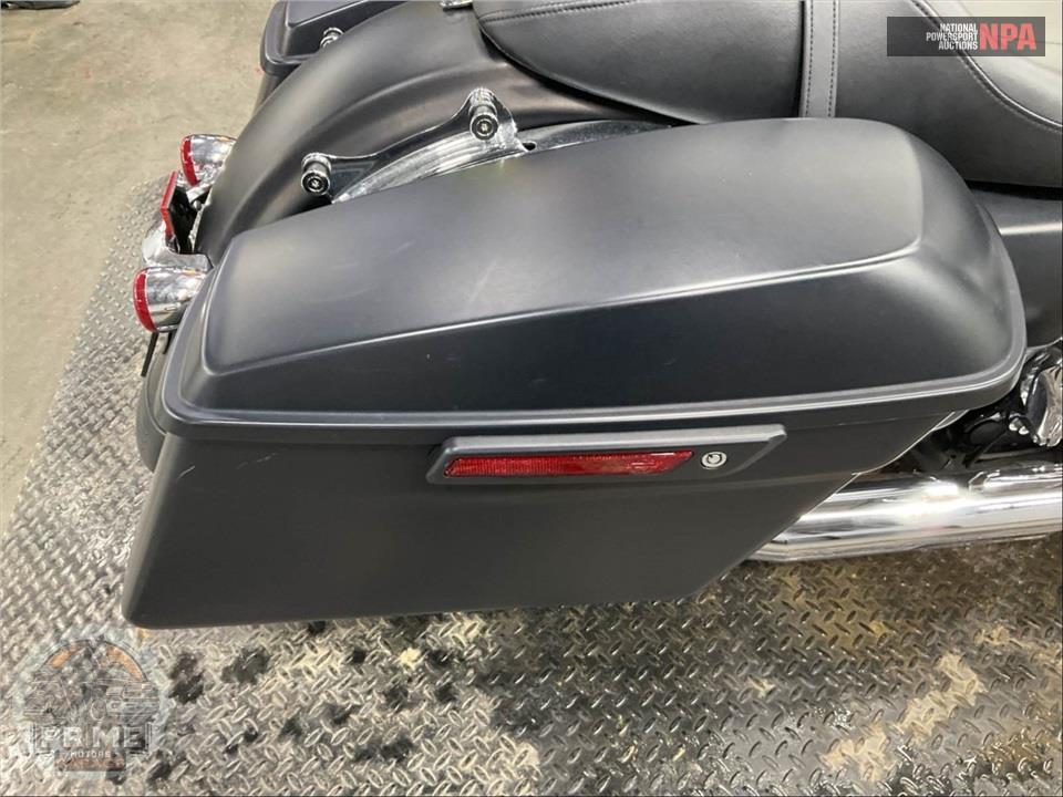 2017 Harley-Davidson FLTRXS ROAD GLIDE SPECIAL — фото 21