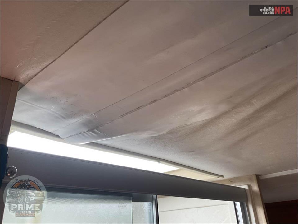 2013 Thor Motor Coach M-28A - MAJESTIC SERIES — фото 29