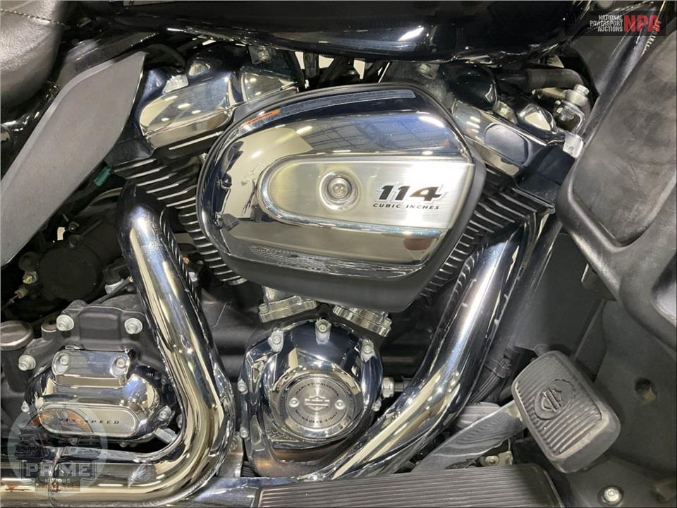 2022 Harley-Davidson FLHTK ULTRA LIMITED — фото 6