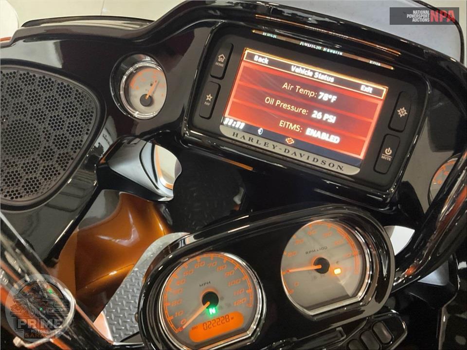2015 Harley-Davidson FLTRXS ROAD GLIDE SPECIAL — фото 5