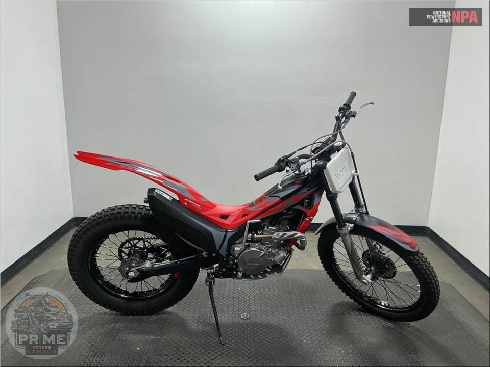 2025 Honda MRT260 COTA 4RT 260R — фото 1