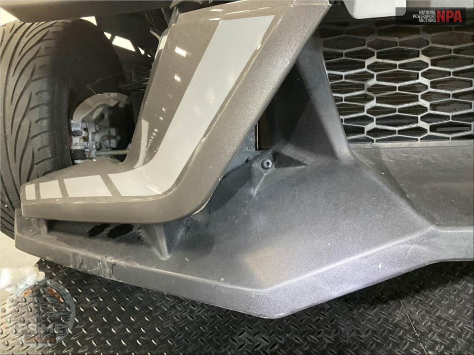 2018 Polaris SLINGSHOT SLR LE (GRAY/YLW) — фото 14