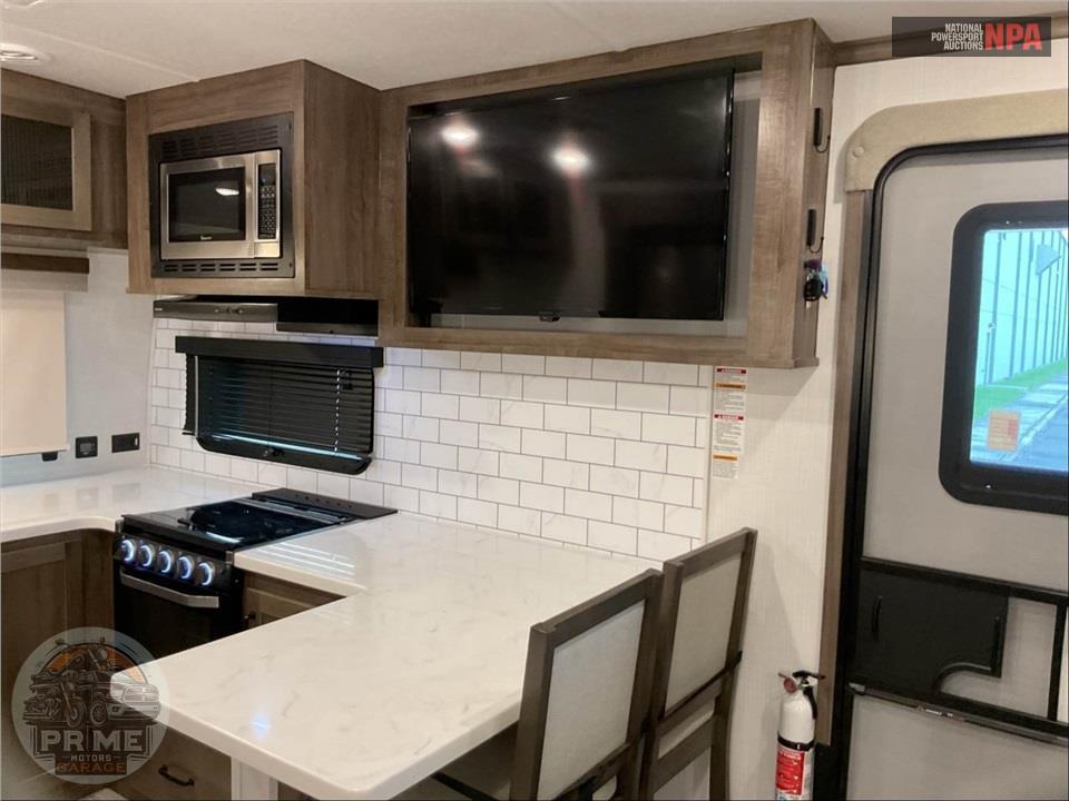 2024 Rockwood By Forest River M-8263MBR - SIGNATURE FIFTH WHEEL SERIES — фото 8