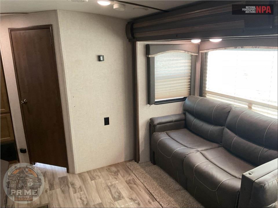 2018 Keystone Rv M-26 RBS - COUGAR SERIES — фото 9
