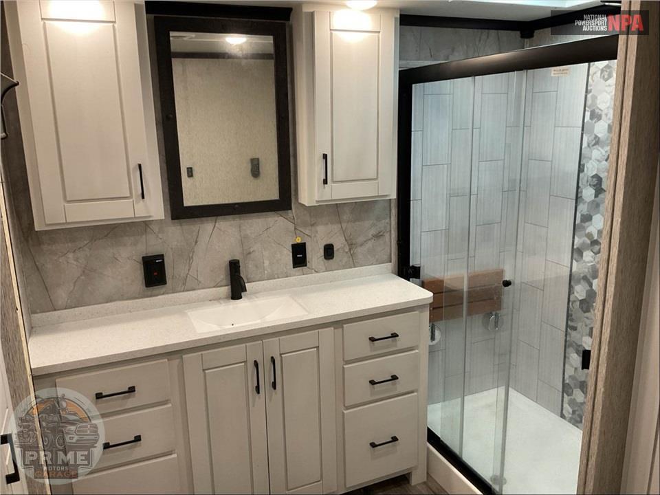 2023 Redwood Rv M-4200 FL - FIFTH WHEEL SERIES — фото 14
