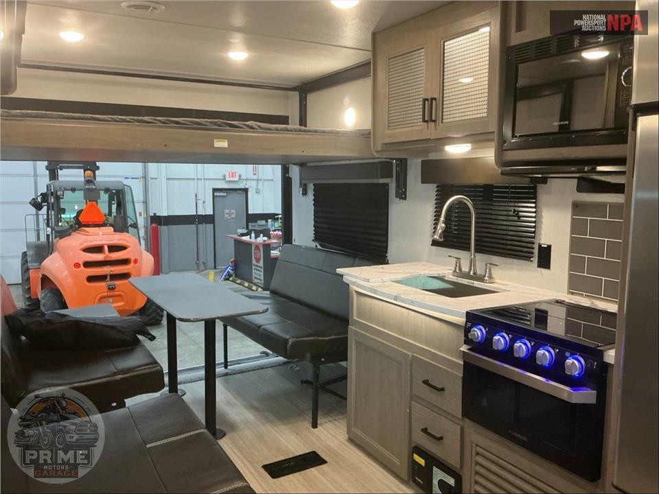 2021 Keystone Rv M-25 TH - HIDEOUT LUXURY TOY HAULER SERIES — фото 6