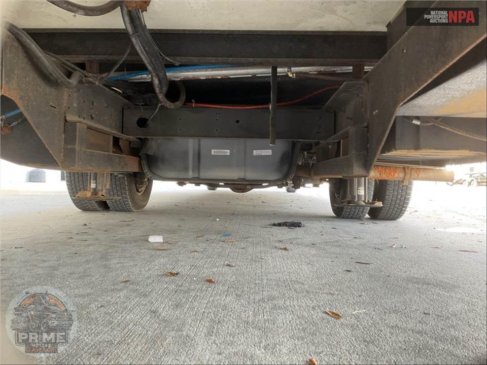 2018 Thor Motor Coach WS31 E450-V10 - QUANTUM SERIES — фото 65